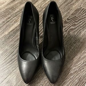 Simply Vera Wang pumps